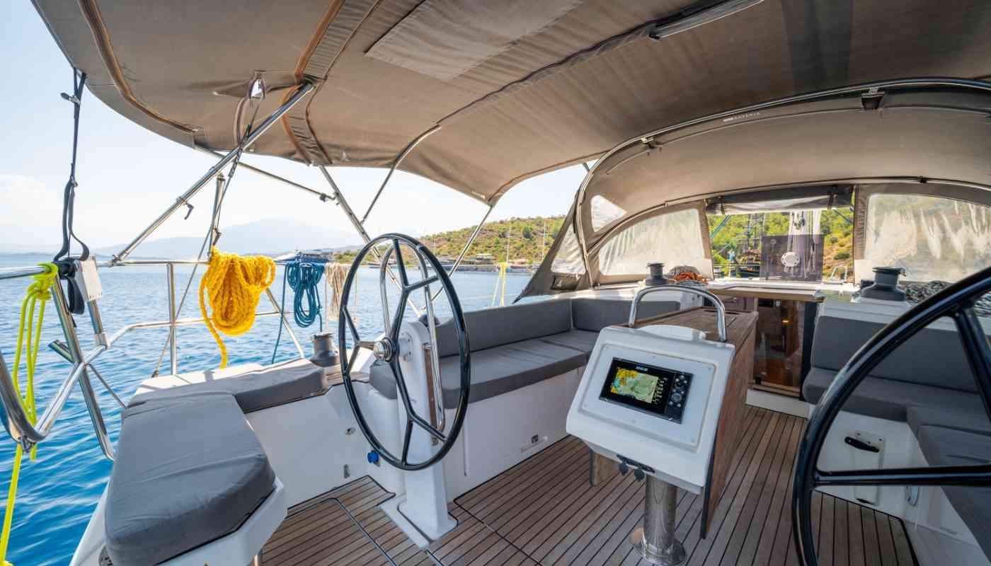 PAST - Bavaria C42