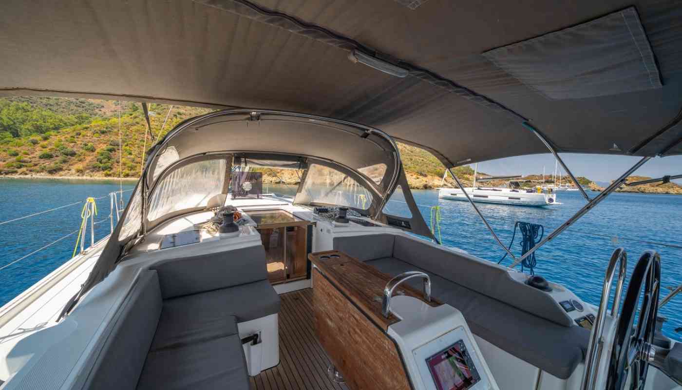 PAST - Bavaria C42